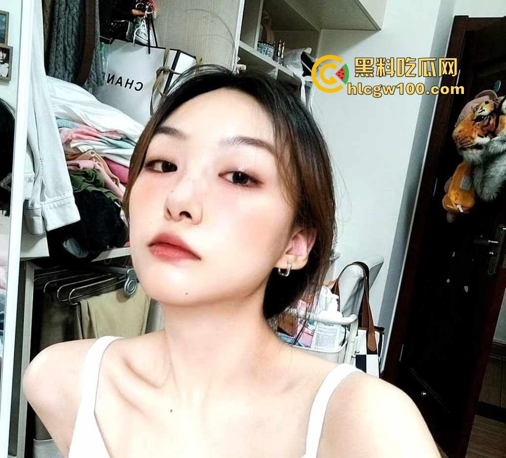 河南法院【程雯雯】被渣男前男友曝光45秒啪啪视频,清冷外表反差母狗,蜜穴美乳玩得停不下来!-2