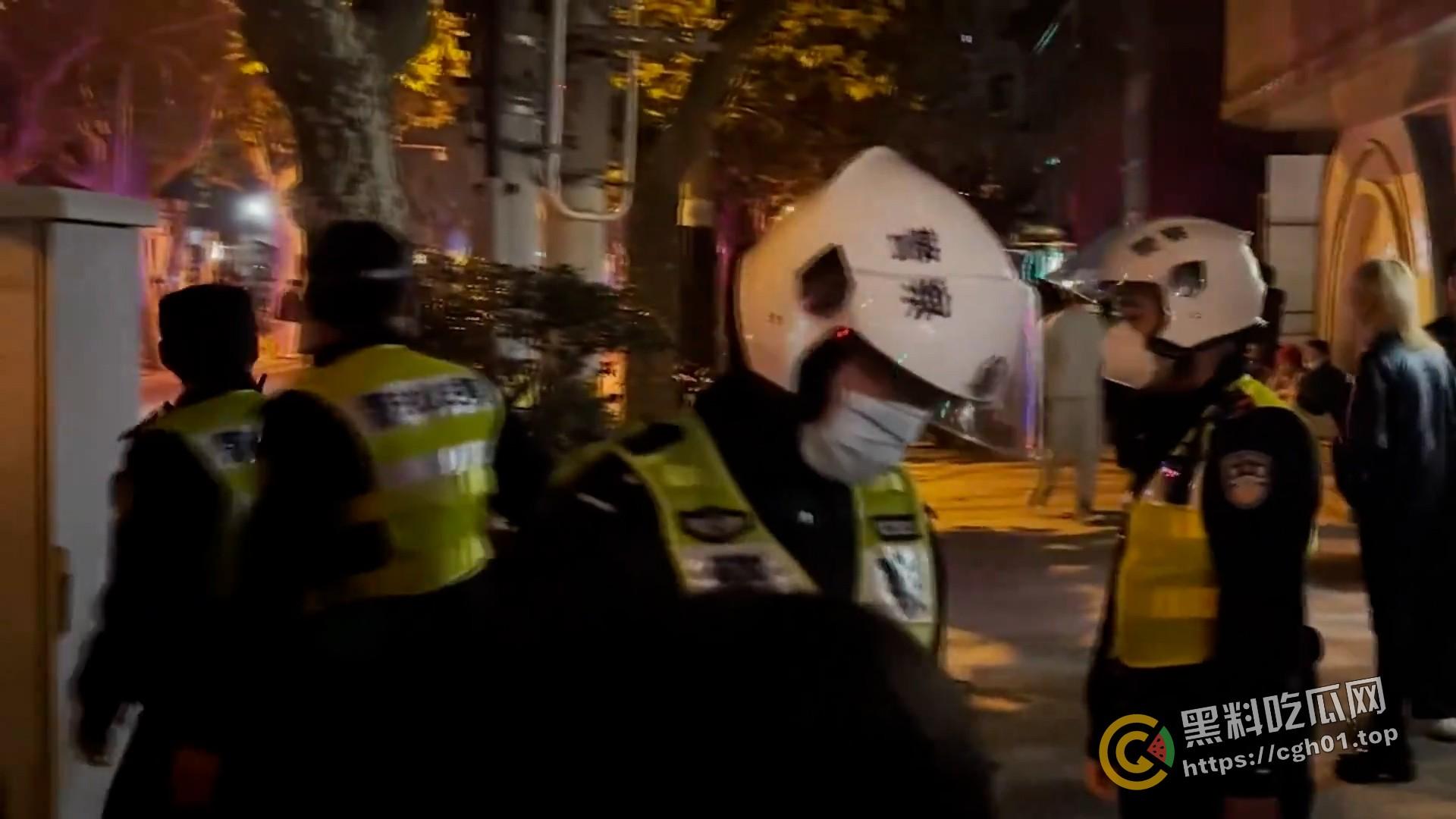 全网封禁!《乌鲁木齐中路》白纸运动纪录片 最全版本-14