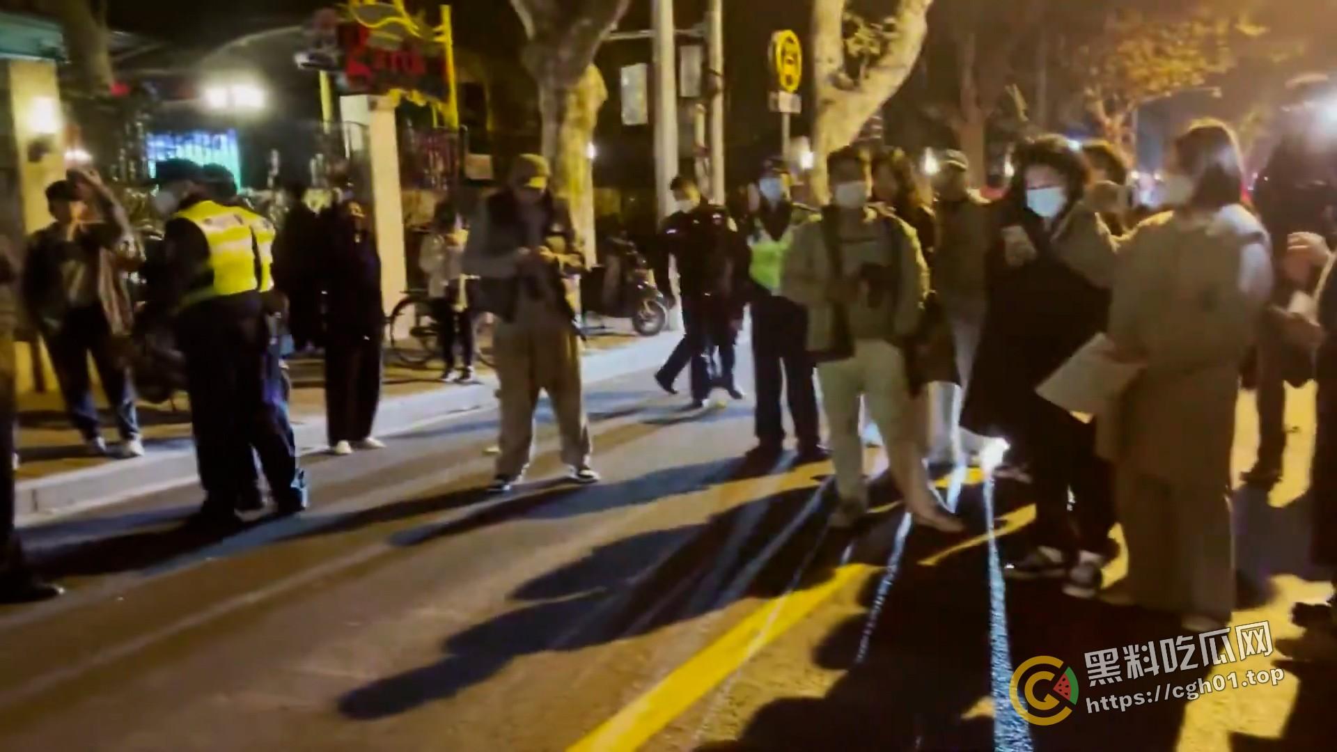 全网封禁!《乌鲁木齐中路》白纸运动纪录片 最全版本-15