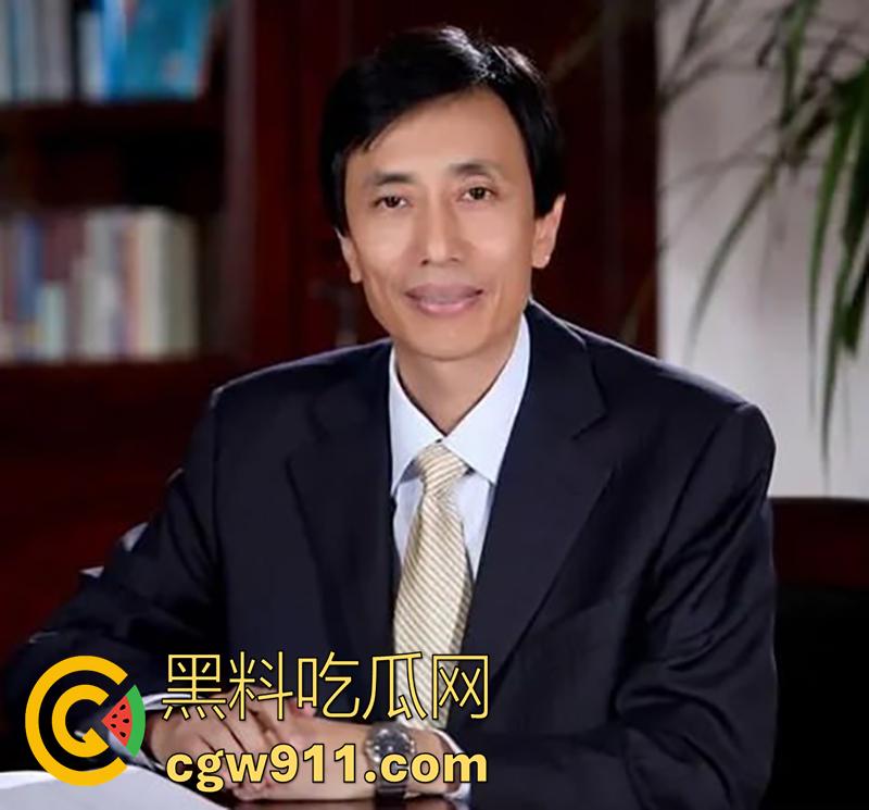 大连广电台长【王卫】,玩5p视频曝光,有著名播音员于洋,还有主持人母女,甚至还有自己师母,玩的真花花啊!-7