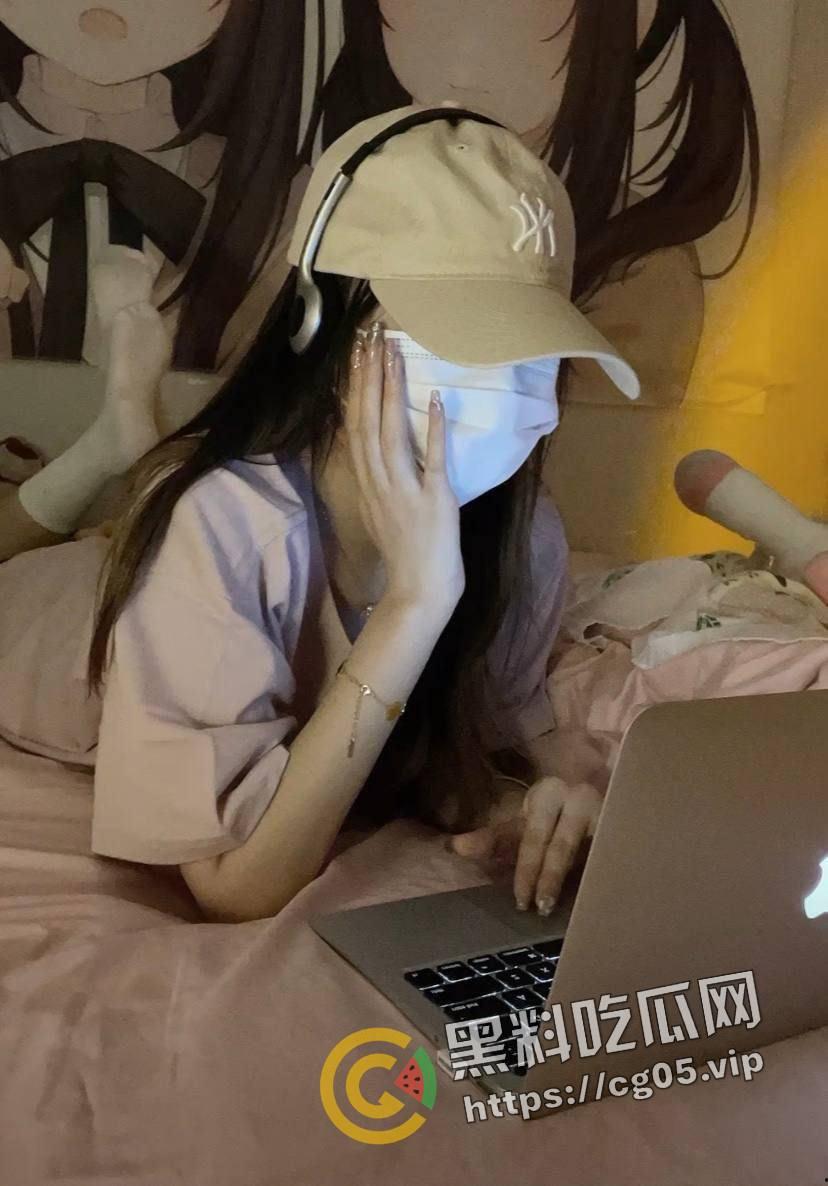 瓜友投稿!自家反差女友 ktv被捡尸博同情 多次出轨约炮死不悔改 天生贱母狗-4