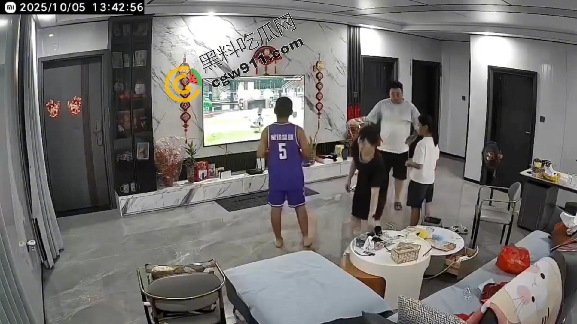 家庭惨剧：再婚男子狰狞面孔摔死继女，冷血安排亲子回避，家庭纷争引爆血案！-6