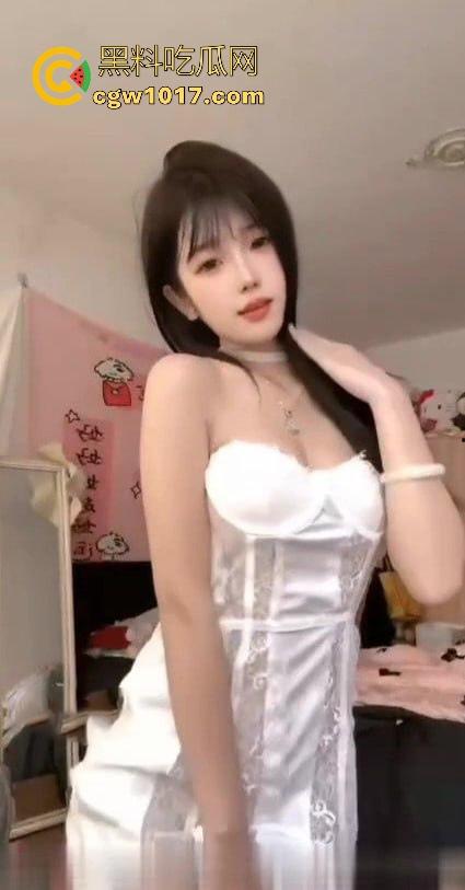 极品身材网黄博主【乖乖】自慰福利曝光,瘦美巨乳福利姬,黑丝蕾边骚舞点爆全场,粉嫩美穴被跳蛋填满,太顶了!-2