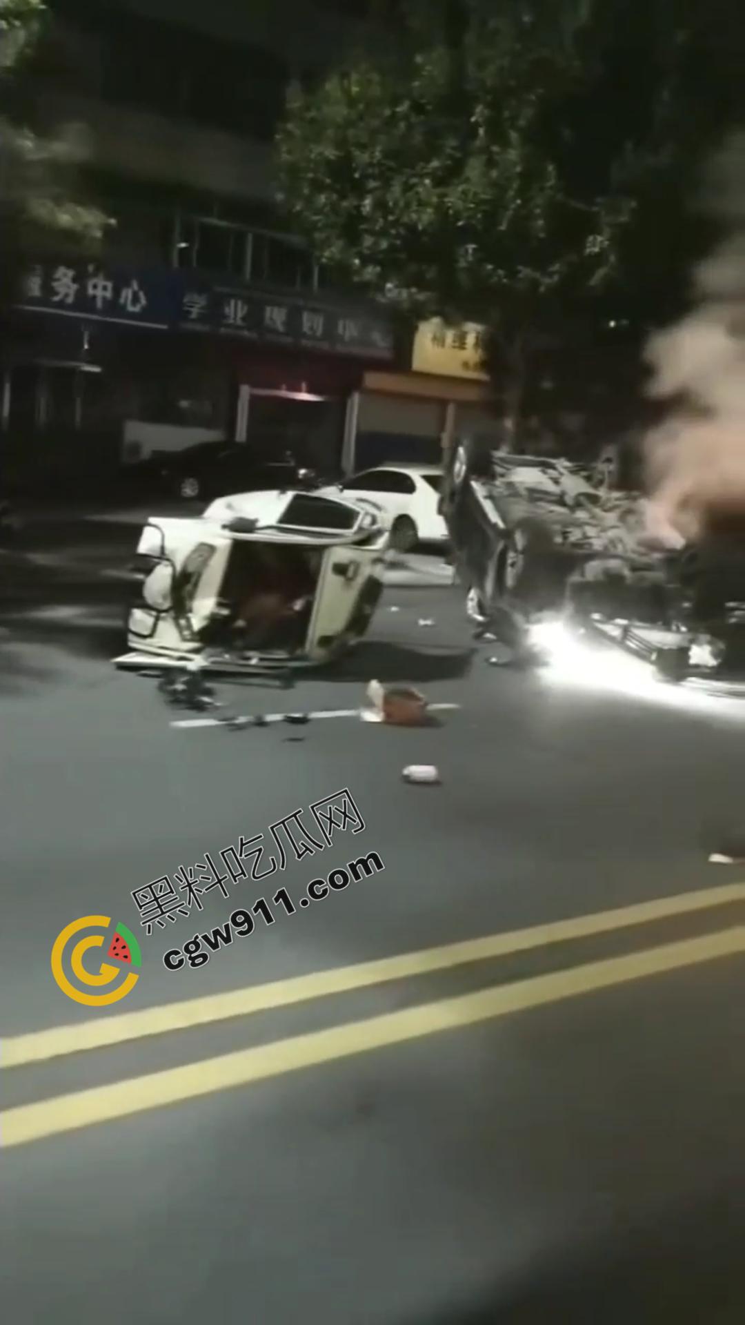 山东聊城酒驾惨祸!一夜间造成8死1伤惨烈场面,路面染血惨不忍睹,令人们悲痛欲绝。-8