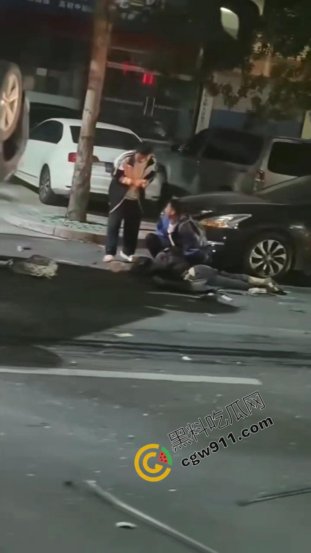 山东聊城酒驾惨祸!一夜间造成8死1伤惨烈场面,路面染血惨不忍睹,令人们悲痛欲绝。-9