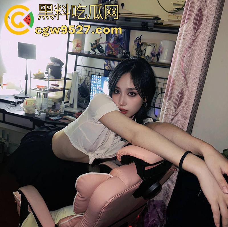 抖音同城约炮coser,御姐颜值长腿肥臀,身材性感极致诱人,穿性感黑丝勾引网友,自拍视频流出!-3