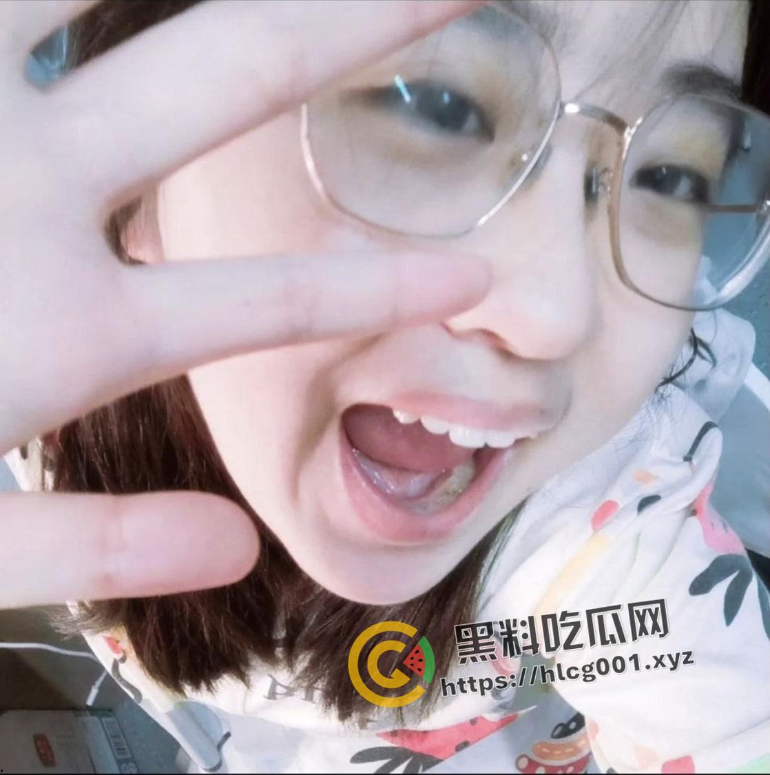 西南医科大学女学生 维修手机遭泄密 巨乳自拍 桃色嫩穴 玩的就是真实-2