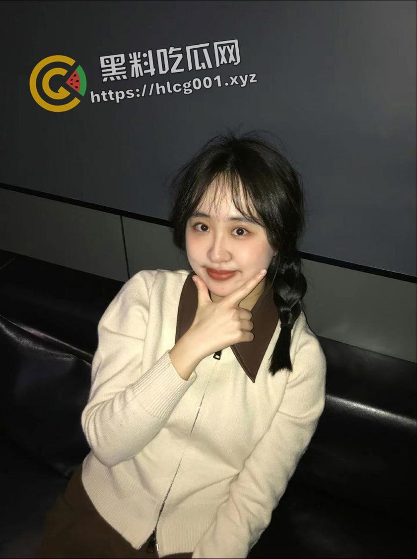 西南医科大学女学生 维修手机遭泄密 巨乳自拍 桃色嫩穴 玩的就是真实-21