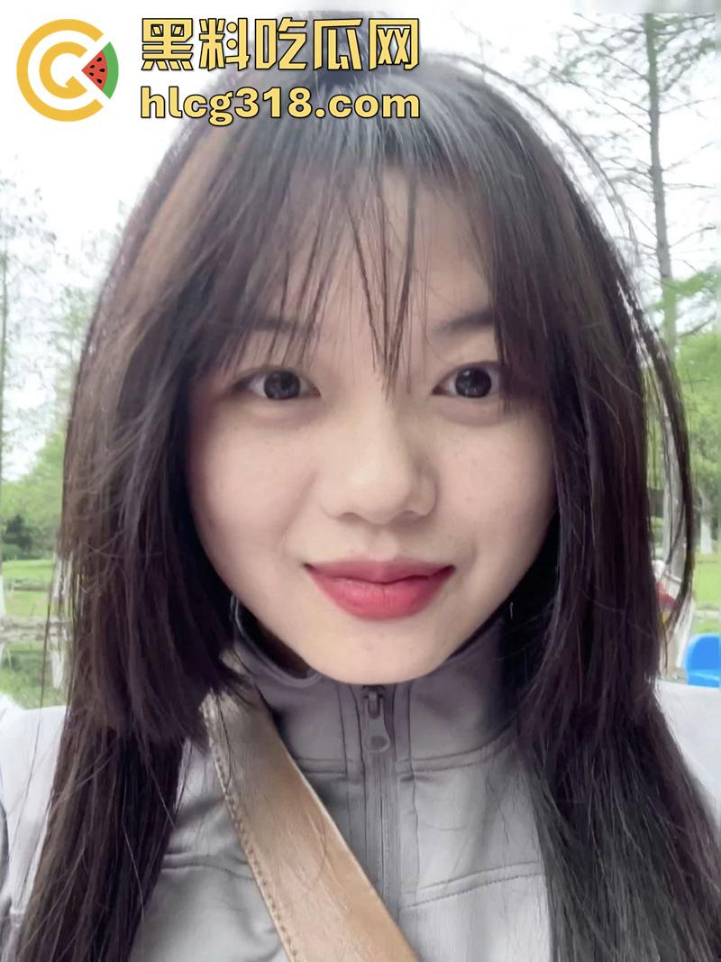 已婚母狗装少女,贵州骚妇【许倩】,颜值清纯肥臀大奶,性瘾极大网上约炮卖淫,被老公发现曝光!-4