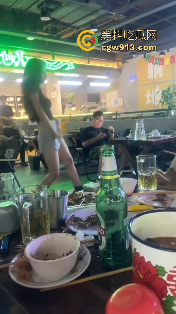 朋友聚会偶遇妖娆舞蹈老师,性感辣舞跳的鸡巴都硬邦邦的,果断重金拿下,无套猛插内射狠狠发泄!-2