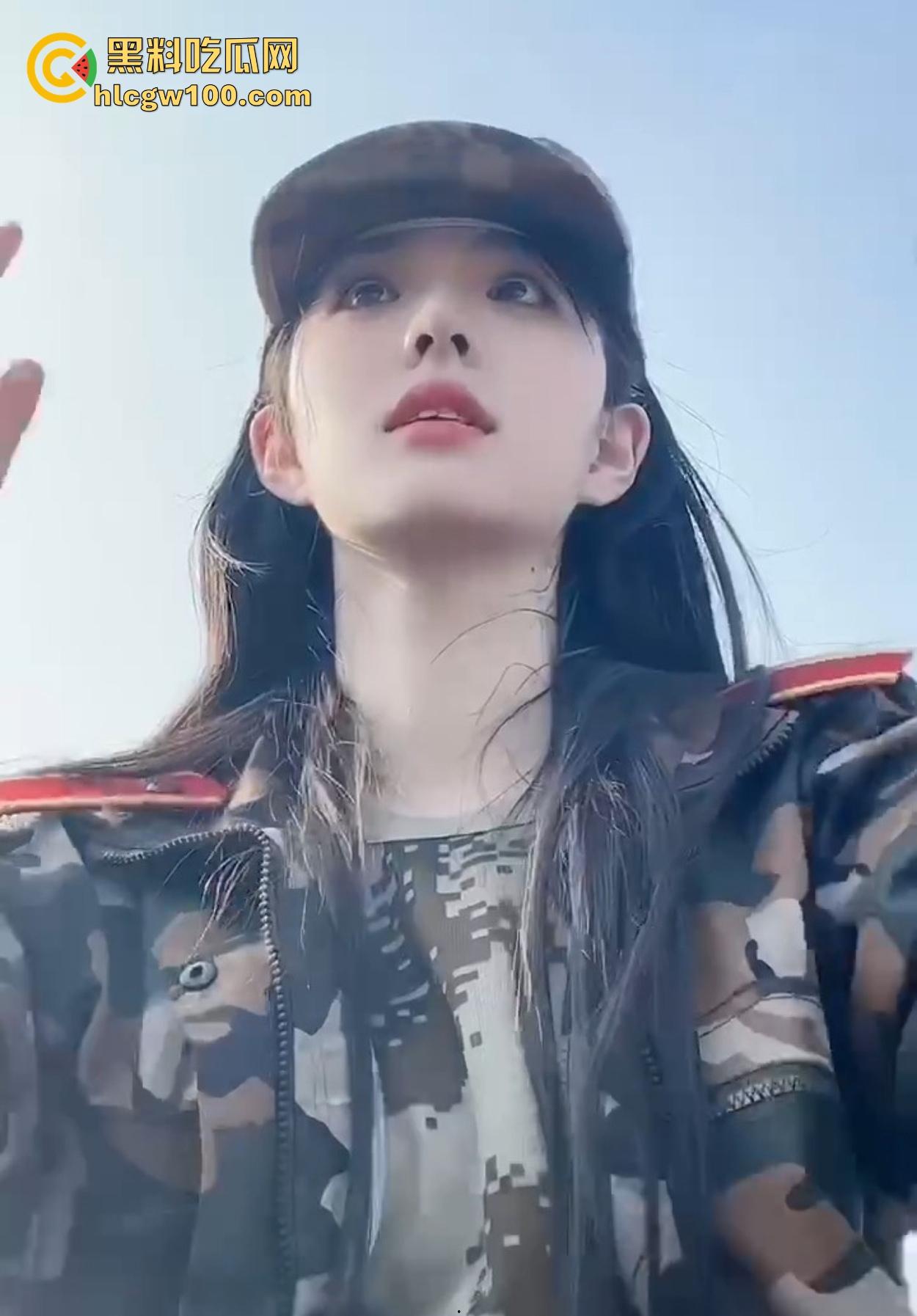 衡阳大学生【裴子诺】被包养四个月,从清纯妹到骚母狗,SM调教成胯下玩物,舔射口爆样样精通还要尿嘴里!-1