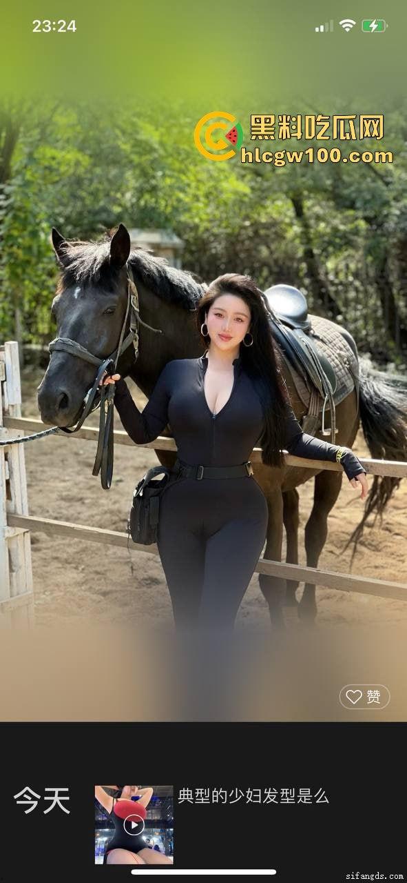 抖音巨乳网红【萌萌叫小胖儿】不雅视频流出,14万粉丝的奶神私底下浪到飞起,波涛汹涌的大奶子让人想掏钱就约!-5