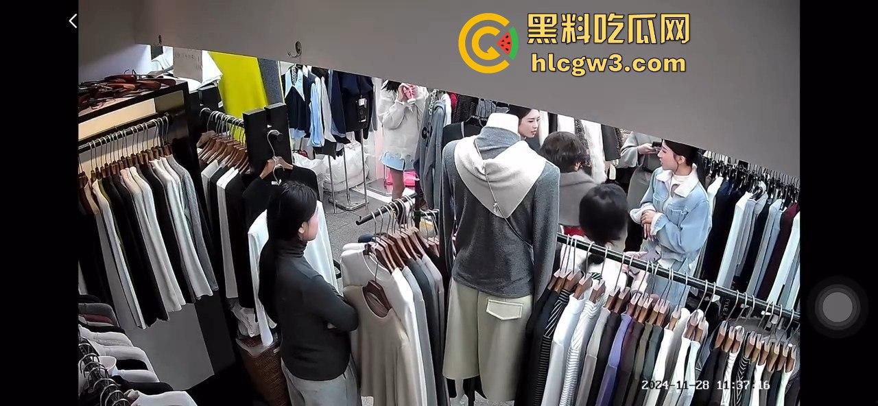 广州沙河服装城大乱斗!多名女子档口互撕,姐妹们龙虎斗,场面劲爆骂声不断!-7