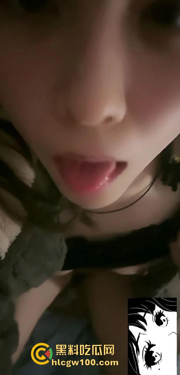 长沙女大学生【刘子玥】在线裸聊骚操作拉满,隔着屏幕伸舌头要特仑苏,奶香味从镜头溢出来特仑苏麻烦结下款!-5