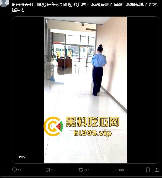 民警变成变态淫魔！外网发布与女警的性爱视频，穿警服口交、后入爆操，极品警花无处遁形！-13