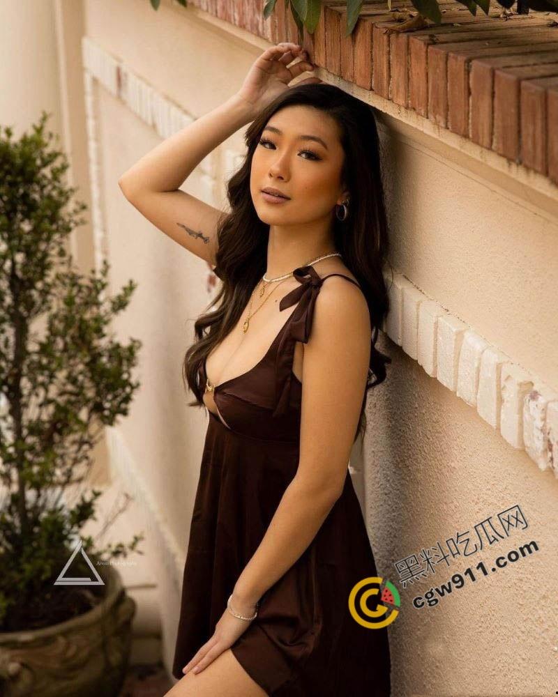 上海赴美留学生【张君雅】与老外不雅视频流出！36D巨乳火辣诱人，疯狂自慰被老外大肉棒爆操至极限！-7