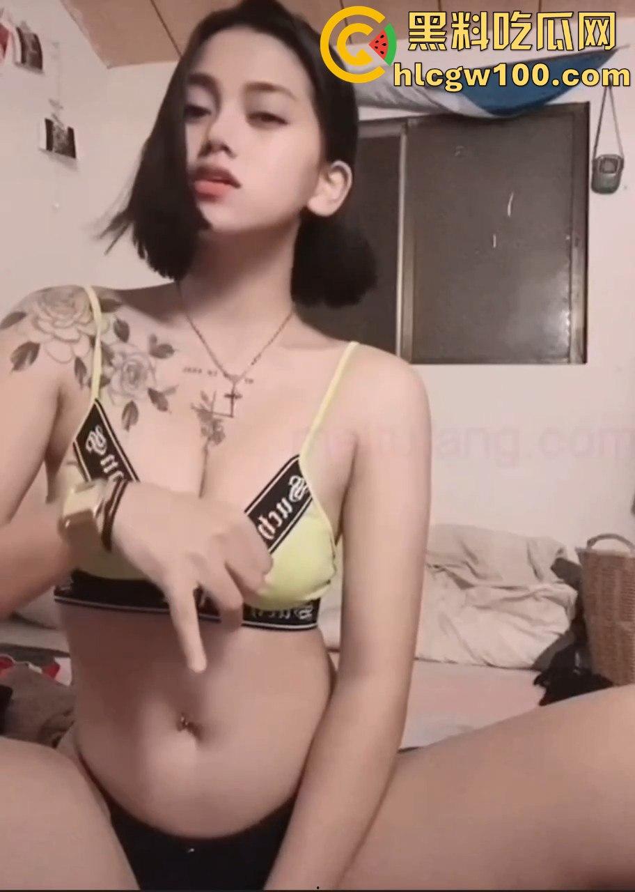 台湾极品辣妹【宋巧】与男友裸聊视频流出，劲拉热舞场面火爆，这种若隐若现的勾引最致命。-6