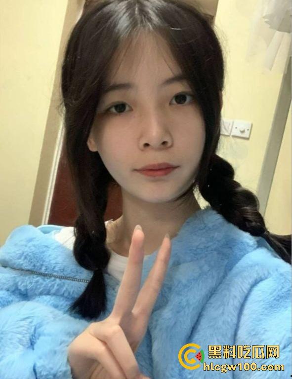 合肥网恋聊到的大学妹【余嘉宁】刚失恋就被拿下,性冷淡到床上闭眼不叫不闹,连分手都显得清淡无味!-5