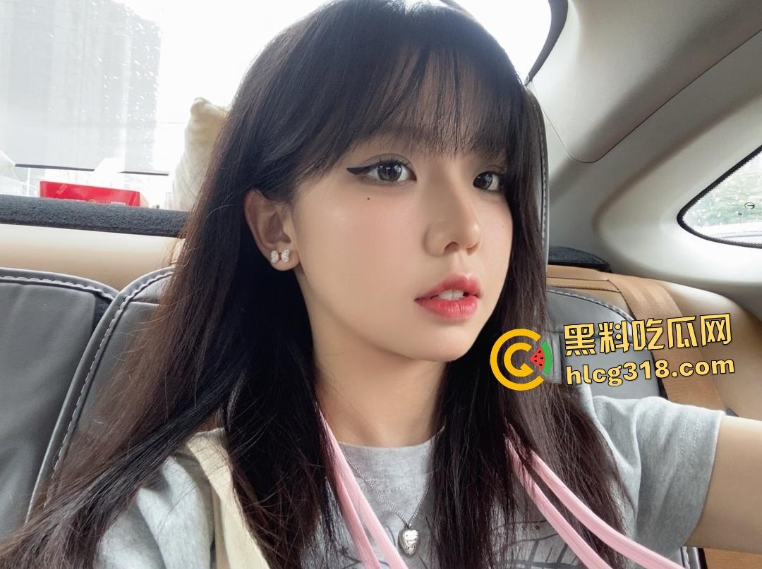 幼师3P内射绿帽男友！黑丝酒店口交猛舔一棒，酒店窗帘打开，骚逼后入精液狂流！-1