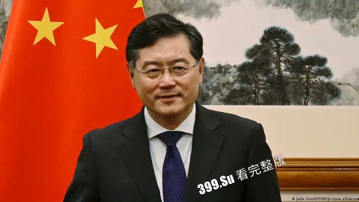 惊天大瓜！外交部长秦刚被罢免！成为我国建政以来任职时间最短的中国外长！秦刚包养的凤凰卫视花旦傅晓田 居然是个间谍！！！！-1