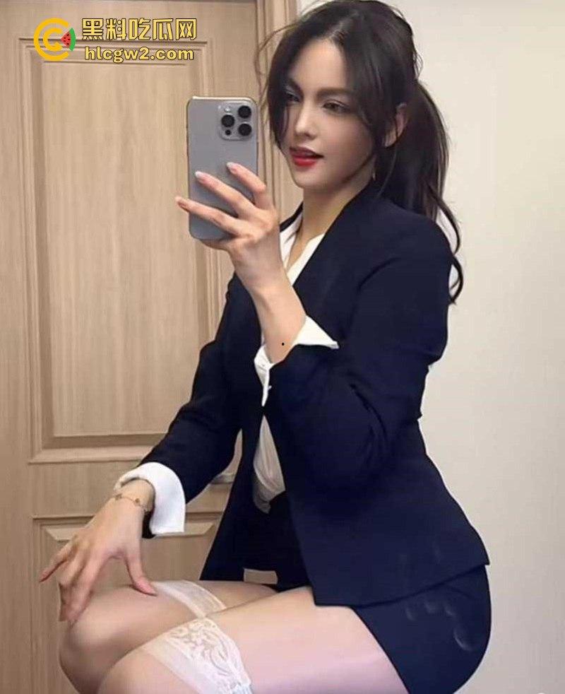 独家曝光！抖音顶级混血女神【NingYu】绝美御姐异域风情气质 付费资源露毛挑逗叫人心痒难耐-9