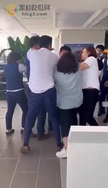 凯迪拉克销售员疯狂车震客户14岁女儿,客户夫妻暴力报复销售引发4S店风波!-3