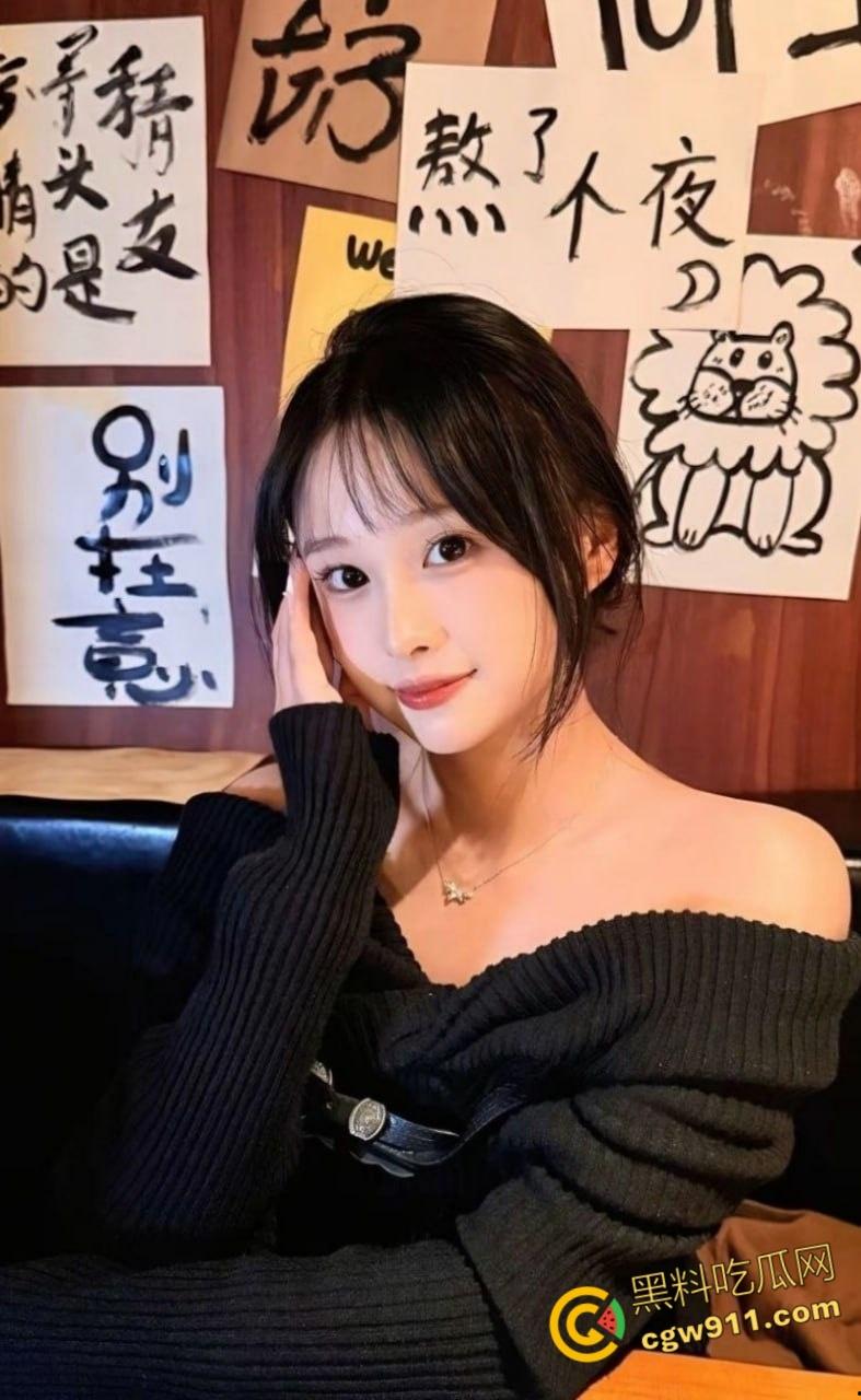 山东烟台清纯女神【廖雨晴】，被男友捆绑滴蜡调教，粉嫩小穴无套猛操中出，内射特写十分诱人 ！-6