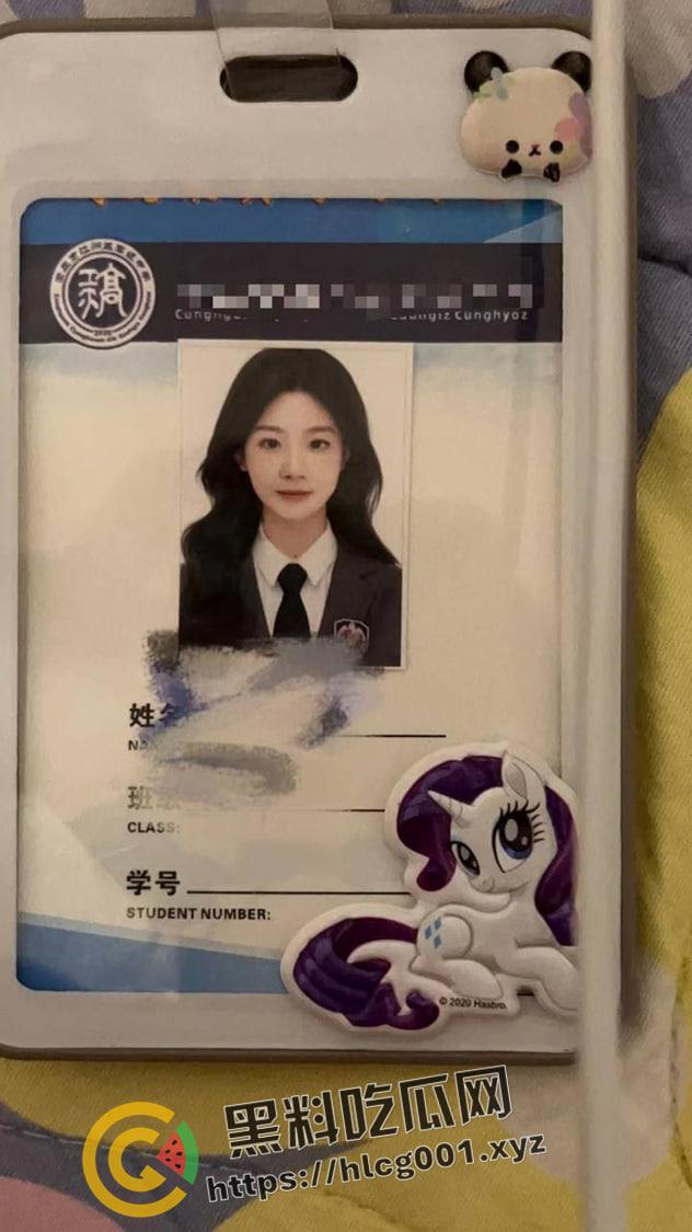 广东反差高中生的破处计划！这大黑逼没少自慰 渴望真正的被男人插入 十几年的禁欲 这不得把人吃了-3