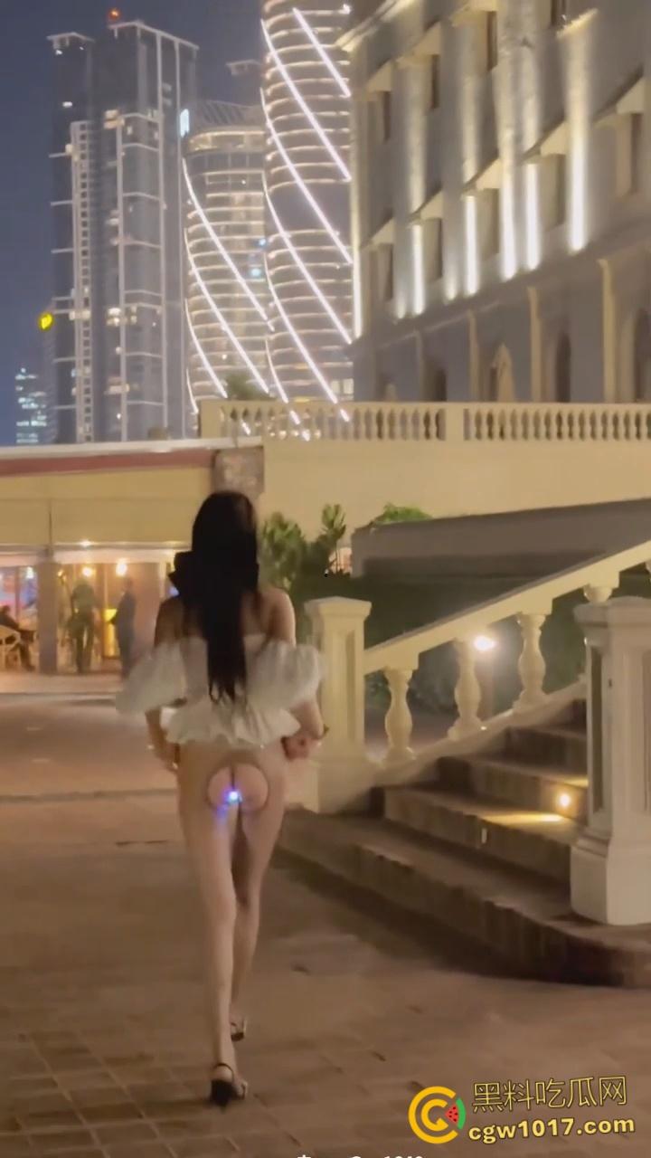 露出界天花板【彤彤乖】,酒店叫小哥进门修水管,浑身赤裸三点全露勾引,小哥竟强装镇定,这也能忍得住太牛了!-8