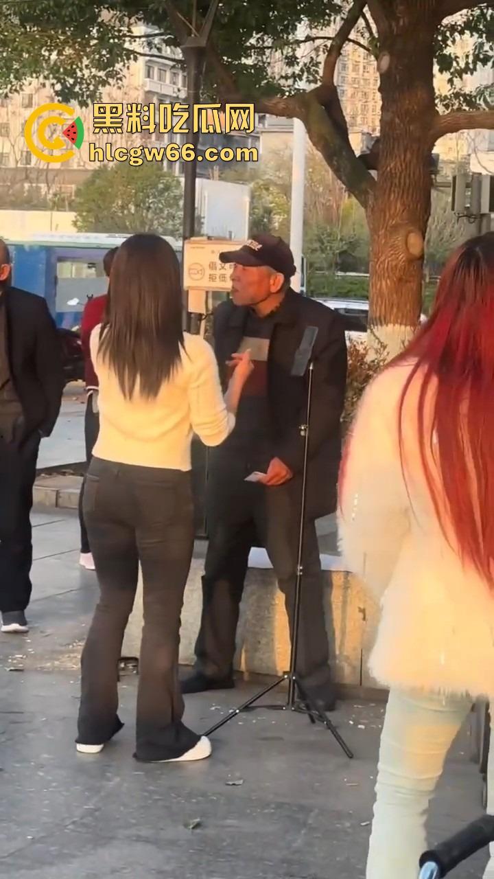 山西晋城榜一大哥线下打赏真实版拒绝中间商,拒绝平台抽成主播秒送身,钱花在刀刃上!-4