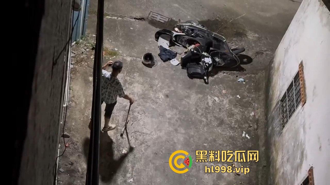 汕尾海丰惊现亲戚大瓜！男人辛苦赚钱，老婆却跟表哥偷情钓鱼，怒砸表哥车！-2