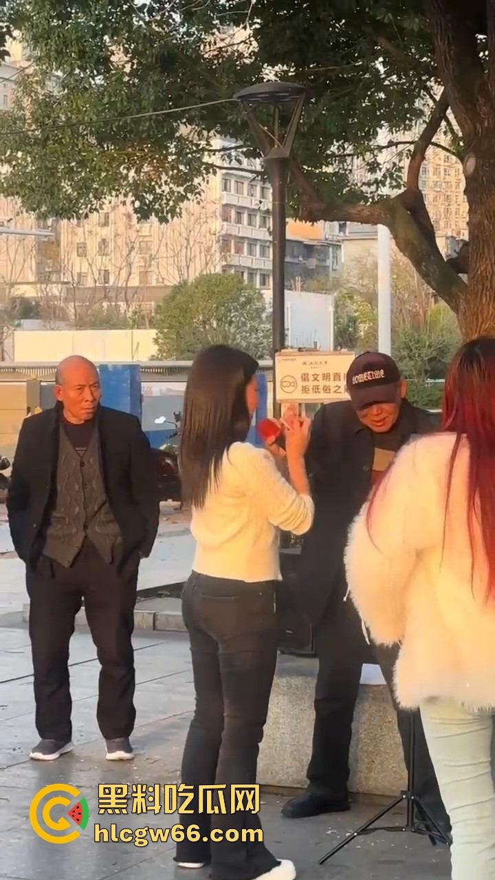 山西晋城榜一大哥线下打赏真实版拒绝中间商,拒绝平台抽成主播秒送身,钱花在刀刃上!-6