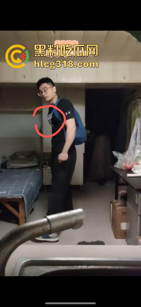 抖音热瓜『阿红』男扮女装约直男健身教练、小鲜肉肌肉男，中门对屌只打高端局，当代第一个千人斩伪娘！-30