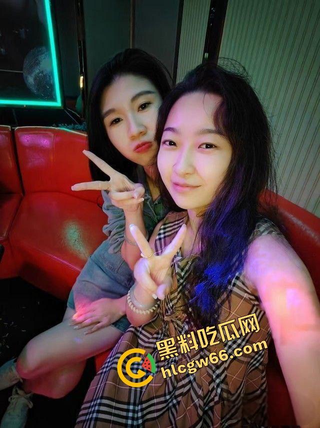 粉丝投稿92年母狗前女友英语老师『潘尧』操到颜射还能打教学电话，骚得不行还装正经！-5