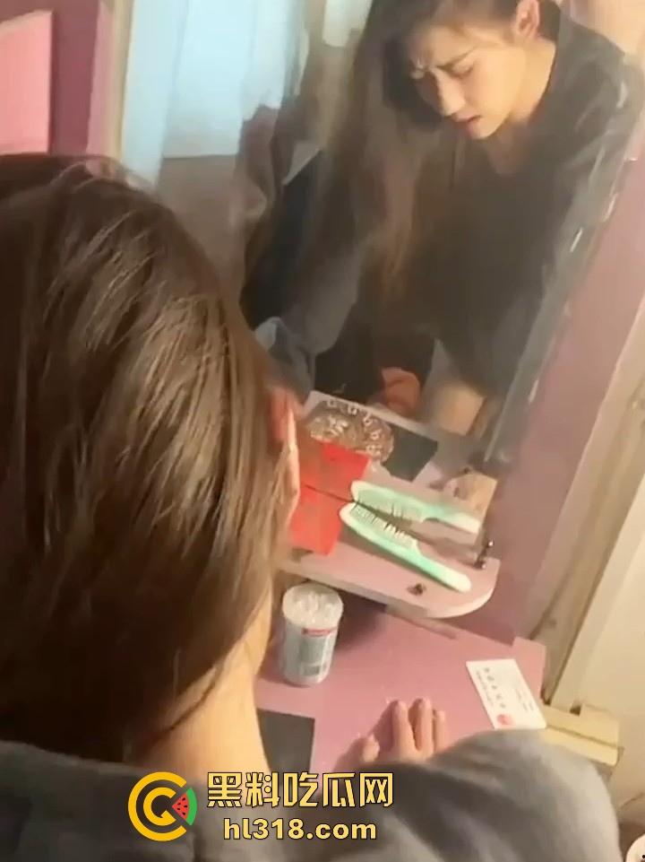 土豪重金包养，哈尔滨工业大学性感学妹【杨绍琳】颜值高身材好，奶子也大后入狂操，内射口爆样样精通！-4