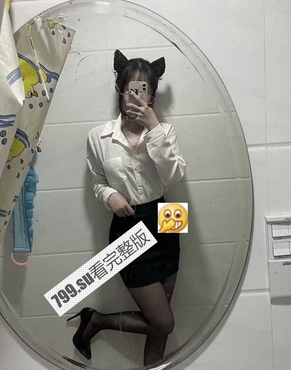 良家曝光 陕西某大三校鸡 酒店约会土豪 小蛮腰口活超棒-2