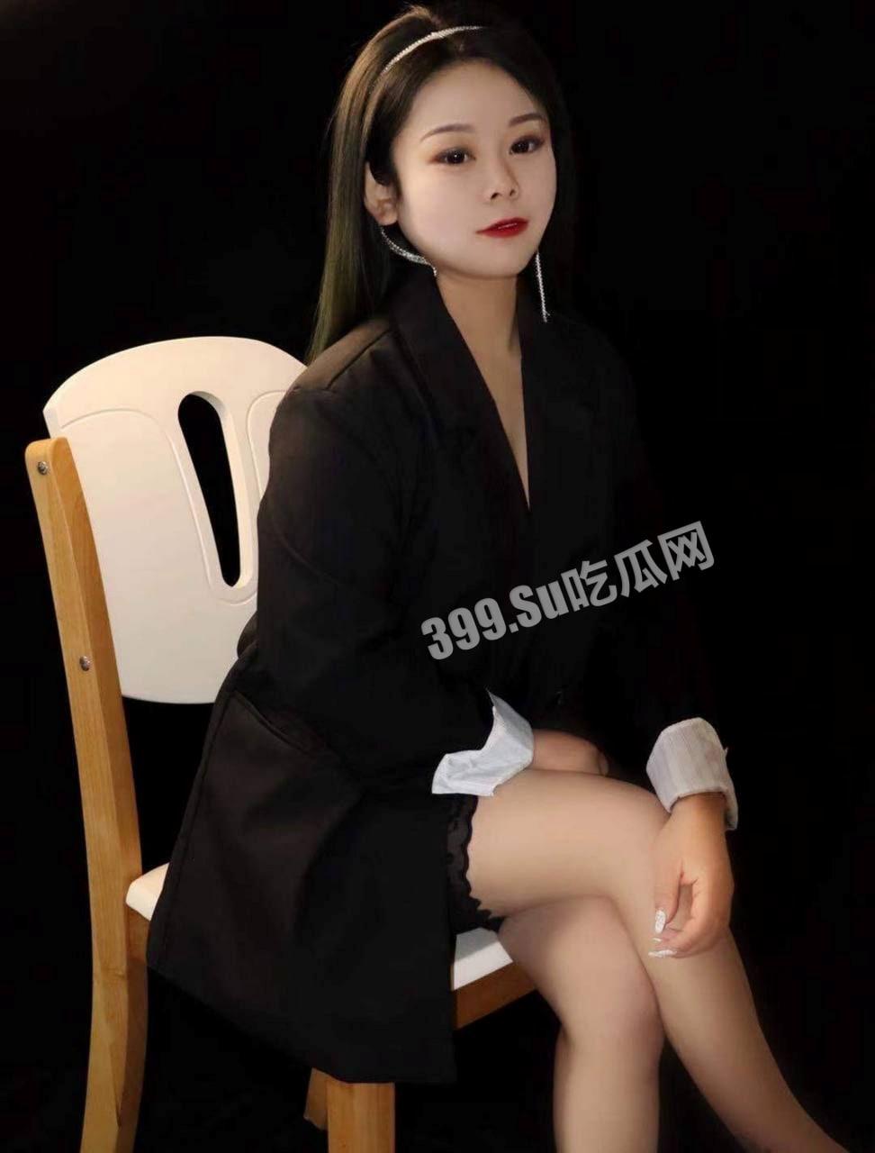 网友投稿 可爱型熟女人妻 裸聊自拍视频被渣男曝光-4