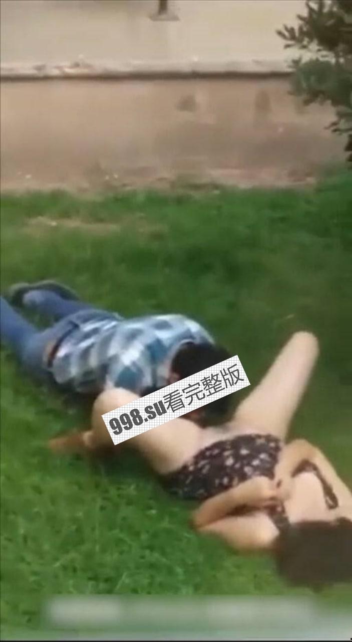 户外操逼秀大合集 尤其最后一位 感觉像当街强奸-3