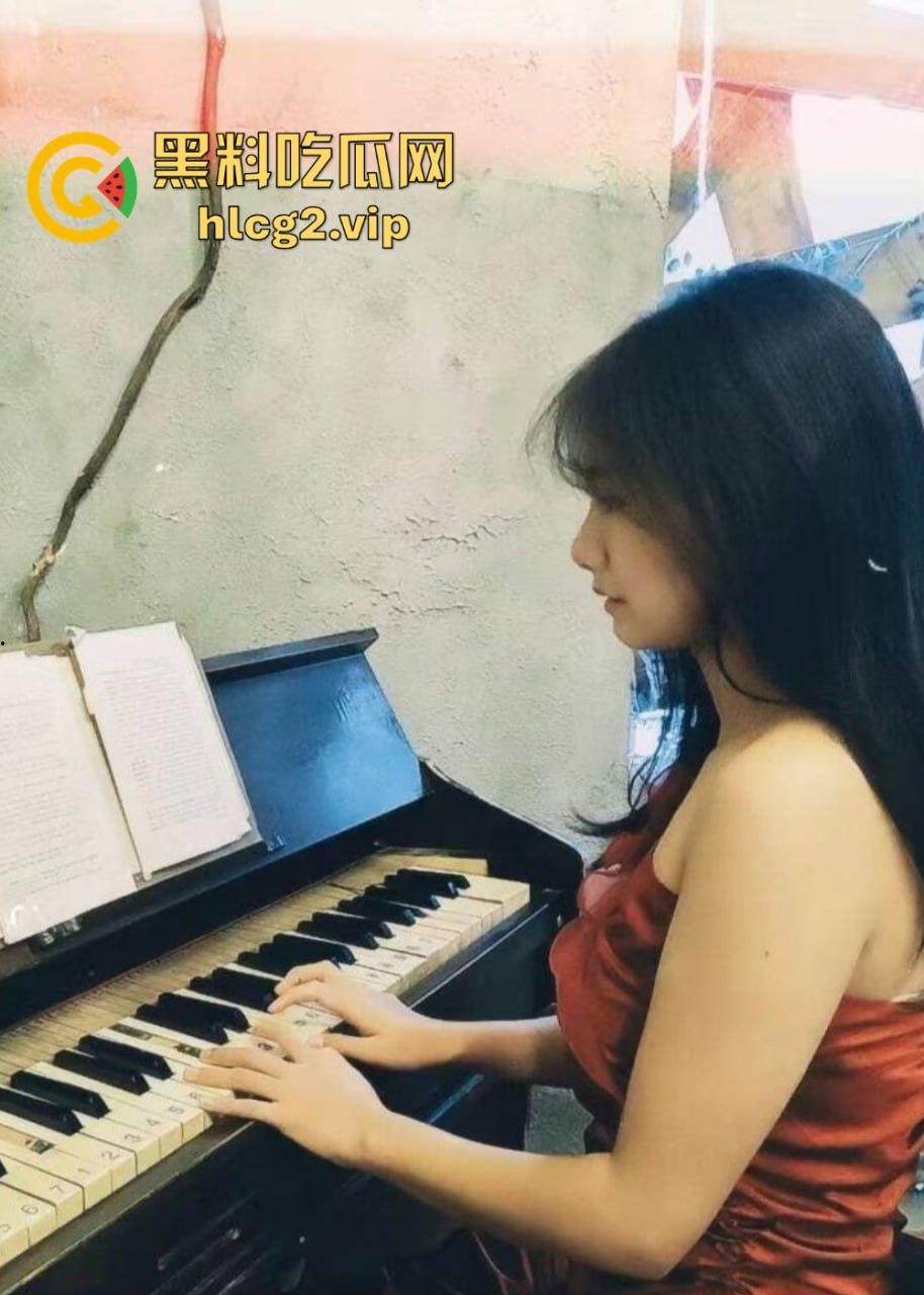 清纯女神赵思燕堕落！SM调教视频曝光，南艺校花沦为金主玩物！-4