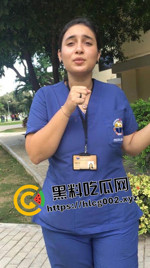 咖喱味反差婊！印度医院小护士被院长潜规则 身材堪比超模 狠狠的颜射在脸上-1