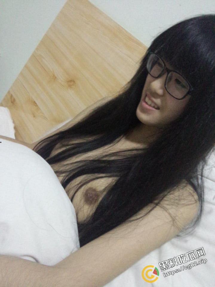 门事件 青岛科技大学校花 反差婊【陈琳琳】海量自拍和40分钟性爱性爱视频流出 当年是多少的人的白月光-19