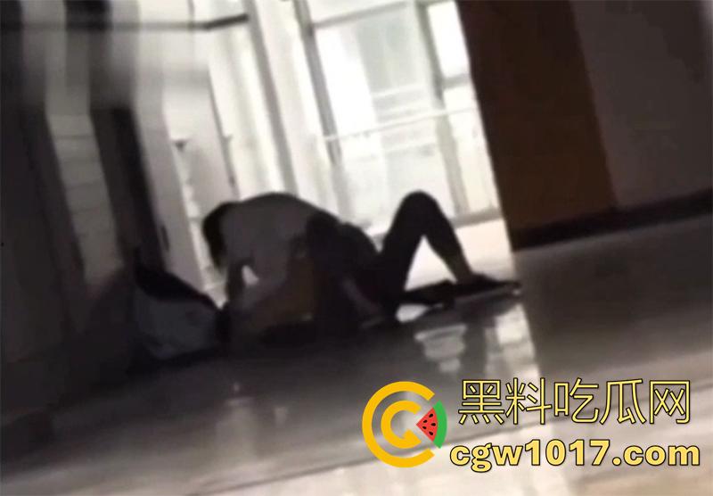 大连师范高中，【孙俪怡】和【魏雨博】同学，你俩在教学楼操逼的视频，被曝光了哦！这下人尽皆知了！-6