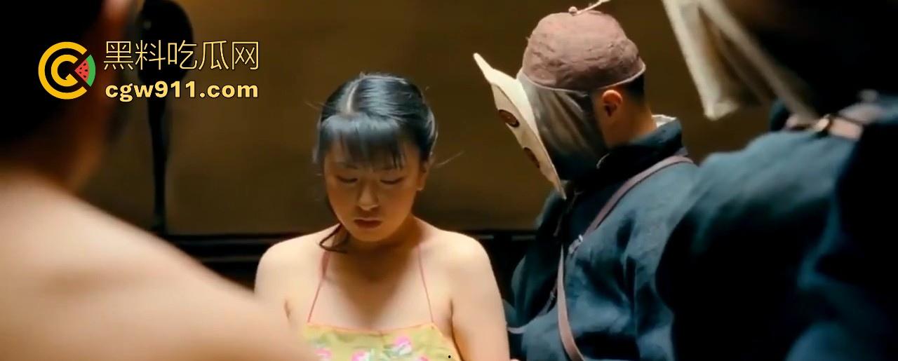 《让子弹飞》删减片段流出，藏着你绝对没见过的火辣画面！一脱成名人气女神【赵铭】 真实大奶上镜！-1