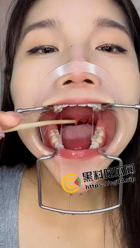 站住！让老夫来帮你做一下核酸检测  在让老夫好好给你检查一下有没有蛀牙-7