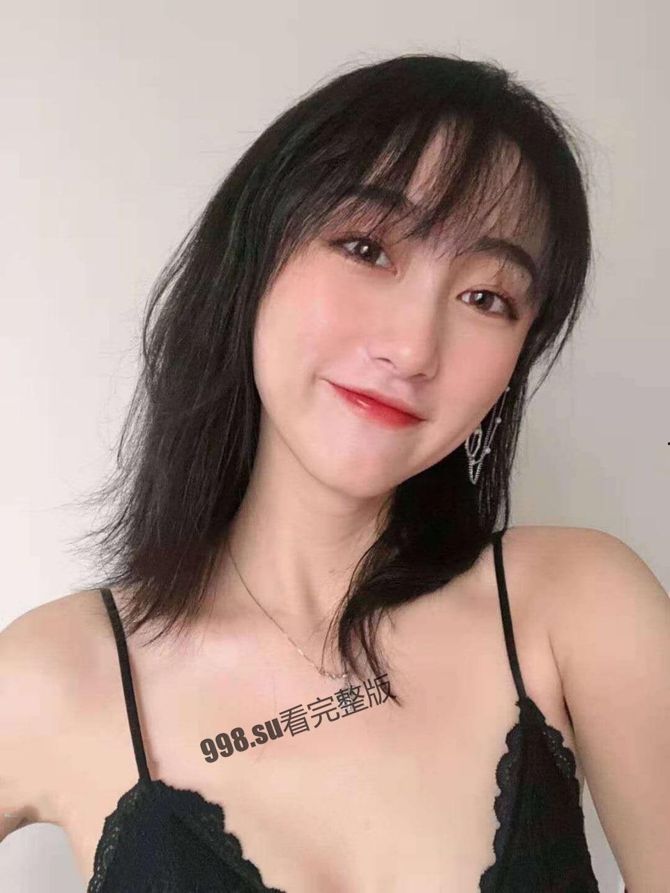 极品反差 北京航空学院 大四实习空姐杨萌被机长潜规则视频流出-3