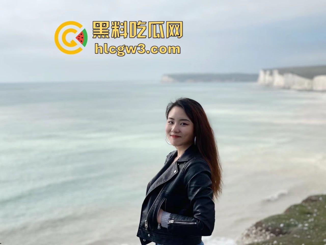 Sharman Court公寓绿帽情侣太会玩！谢菲尔德大学留子戴帽陪操，日完逼还晒学生证！-1