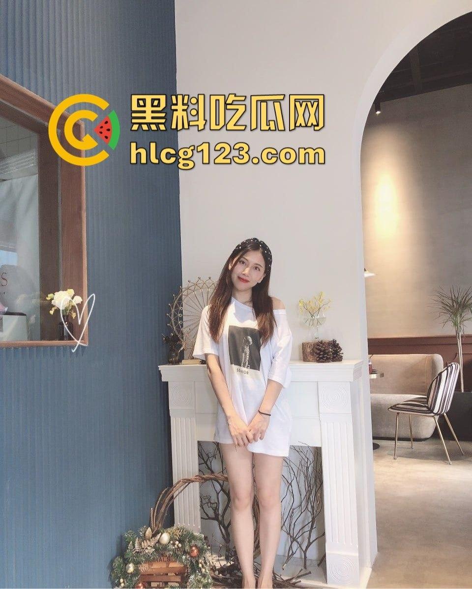 老婆当炮友母狗玩得飞起,自己辛苦赚钱养着个母狗给别人爽!家里床成了野男人肏逼圣地!-3