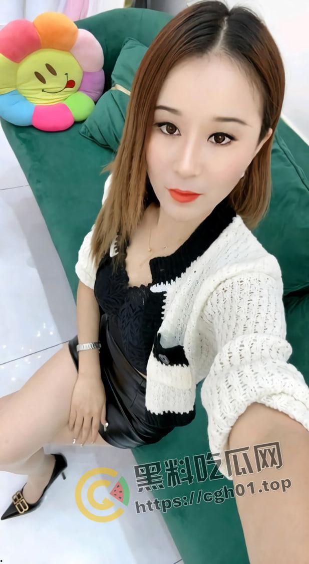 河南郑州白领【王怡宁】绝顶人妻 微黑透红的鲍鱼狂喷不止 炮击都不能满足 果然女人三十似老虎啊-2