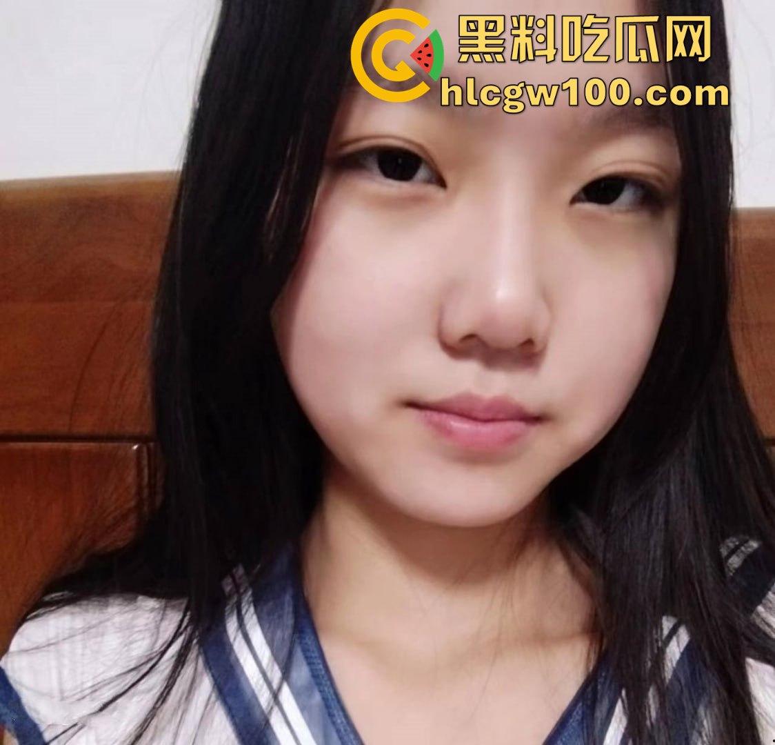 河北四眼学妹郭思彤竟然是调教界隐藏王者!JK妹子黑丝上阵,调教玩到极致,毒龙吃鸡经验老道,骚到让人头皮发麻!-1