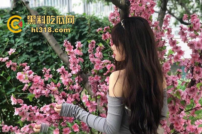 重庆师范学院纯欲女大【齐斐】再清纯的学生，也抵挡不住金钱的诱惑，多种体位狂草反差母狗，调教视频曝光！-6